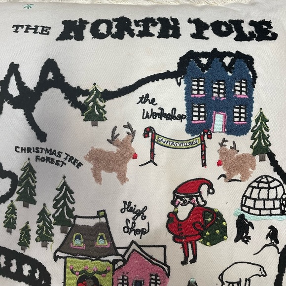 LAST ONE NWT Hammond North Pole Cotton Christmas Accent Throw Pillow (1) 18 x 18 - Picture 3 of 8